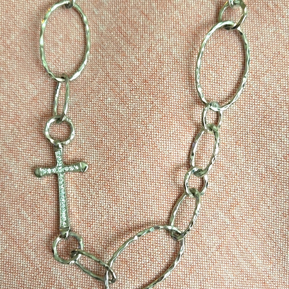Silver‎ Chain Cross Necklace - Picture 3 of 4